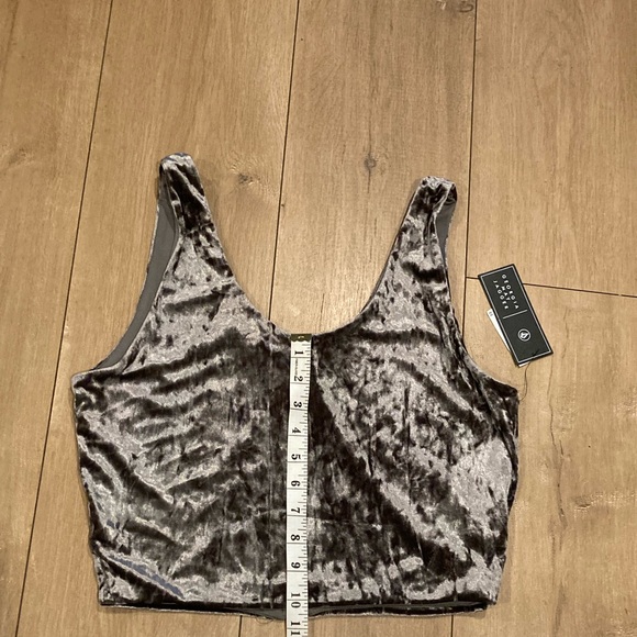 Cropped tank top size L - Picture 9 of 12